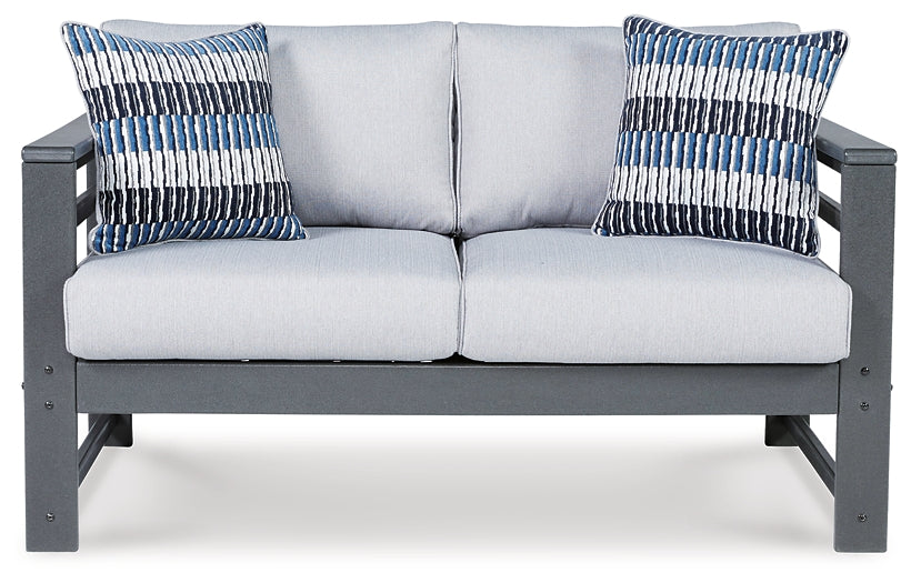 Amora Loveseat w/Cushion