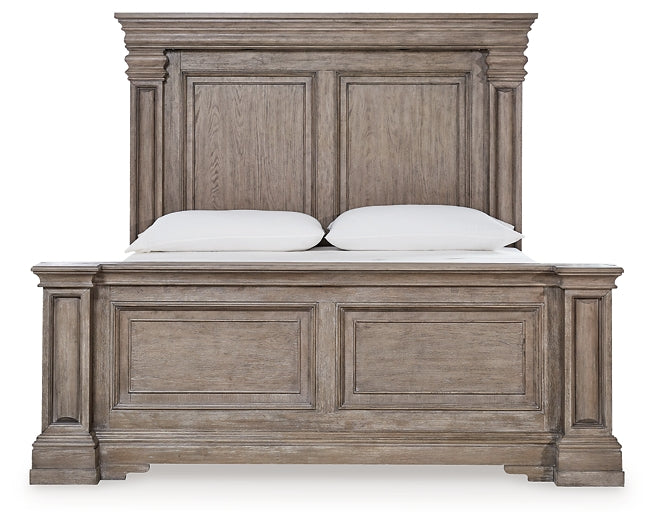 Blairhurst Queen Panel Bed with Dresser