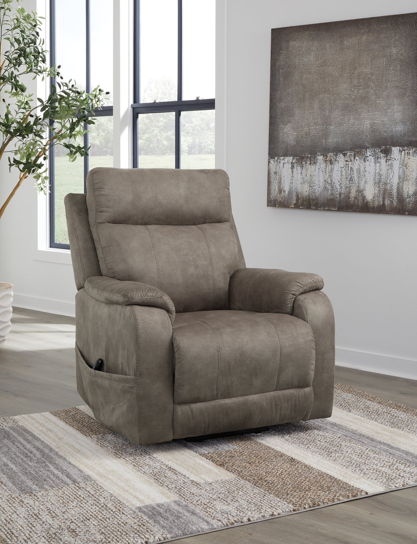 Crestmeade Power Lift Recliner