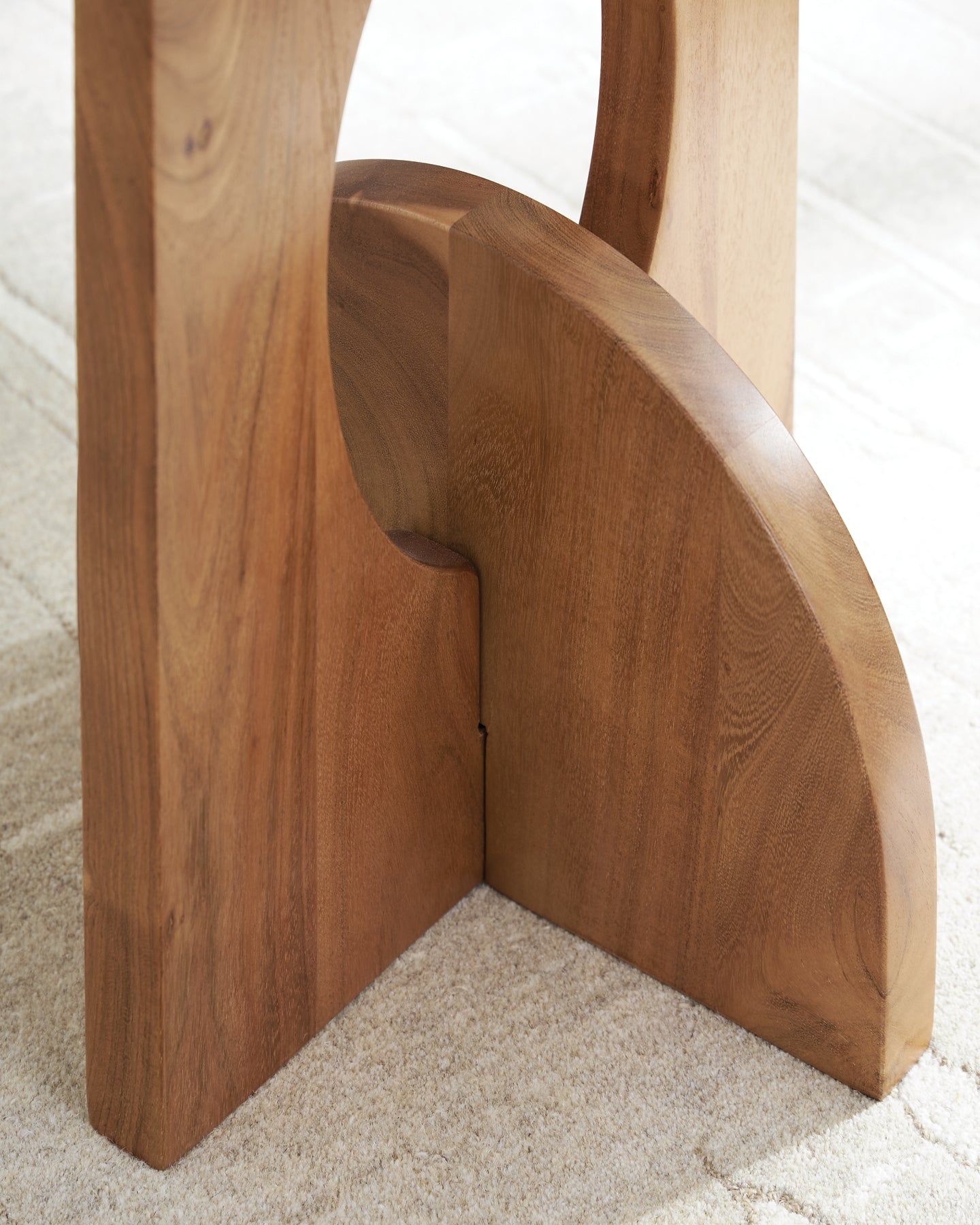 Hollbourne Accent Table