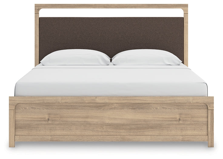 Kinlanni King Upholstered Platform Bed, Dresser, Mirror and Nightstand