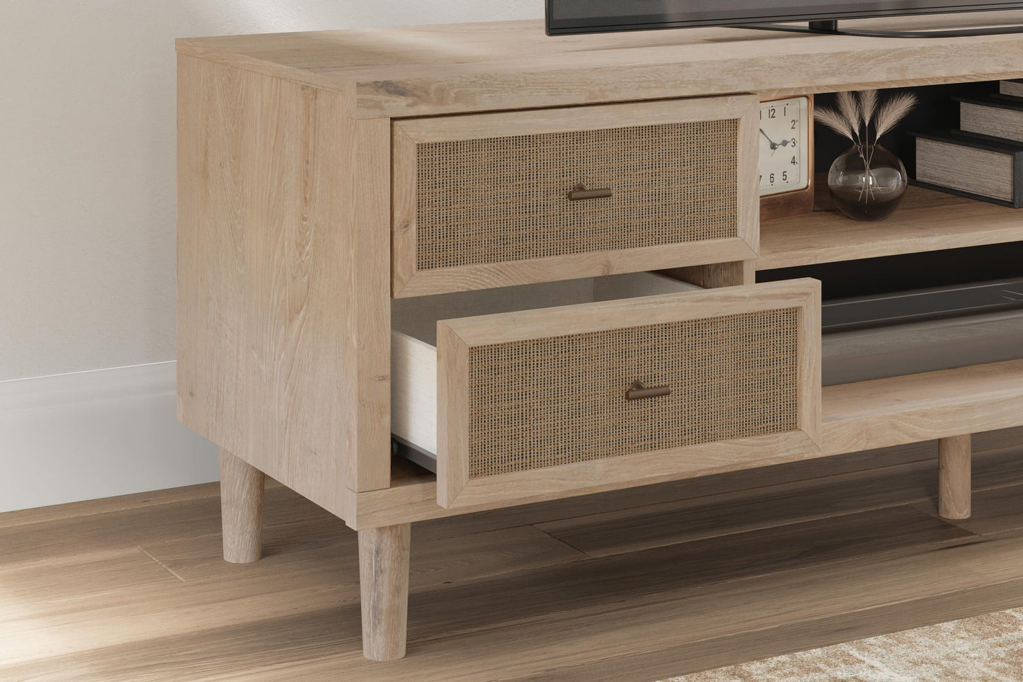 Cielden XL TV Stand w/Fireplace Option