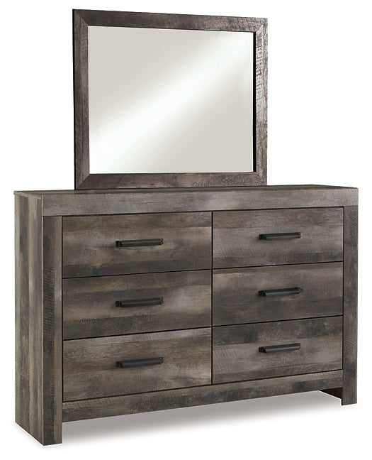 Wynnlow King Panel Bed with Mirrored Dresser and 2 Nightstands